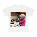 Funny Housewife Cat T-Shirt