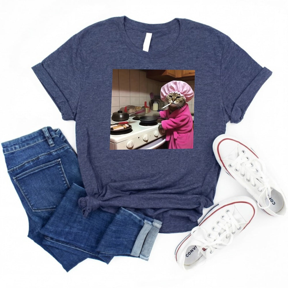 Funny Housewife Cat T-Shirt